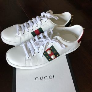 BEAUTIFUL GUCCI PEARL SNEAKERS. Great condition.